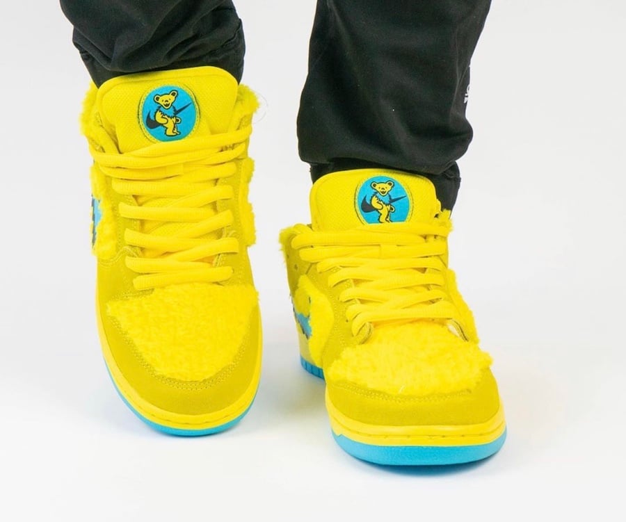 Grateful Dead Nike SB Dunk Low Yellow Bear CJ5378-700 On Feet
